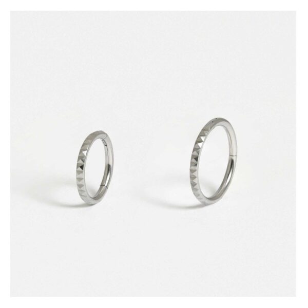 Diamond Cut Hinged Segment Ring