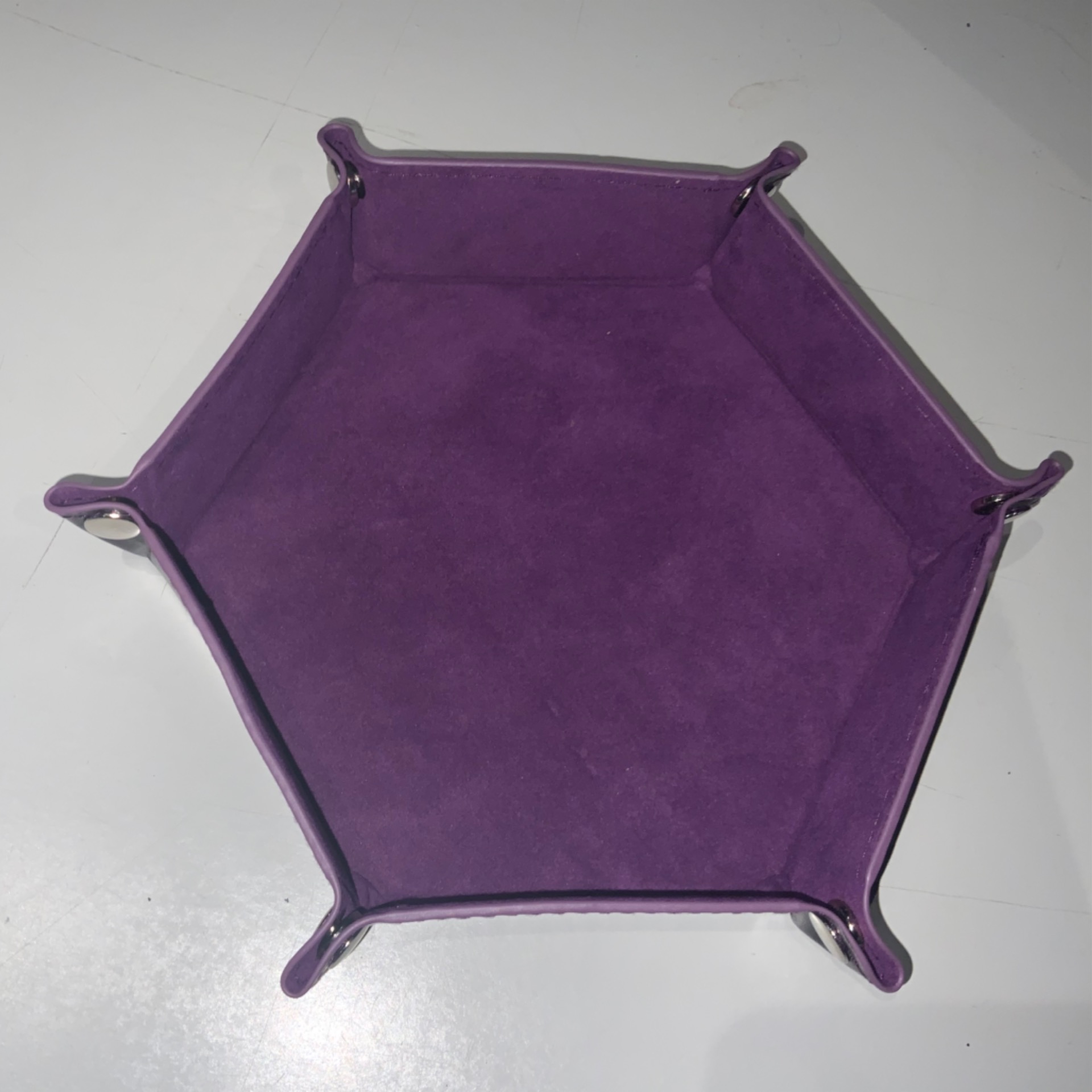 Dungeons & Dragons Hexagonal board game dice tray